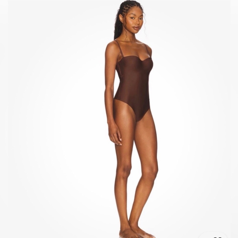 🤎✨NWT SKIMS Body Molded Underwire Thong Bodysuit Cocoa Brown Size Small🤎